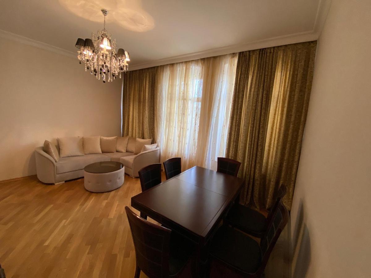 Cozy Old City Apartment バクー エクステリア 写真